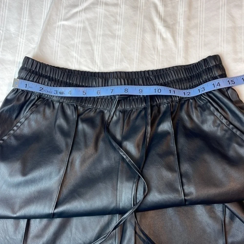 Who what Wear Black Faux Leather Wide Leg Drawstring Pull on‎ Size Small